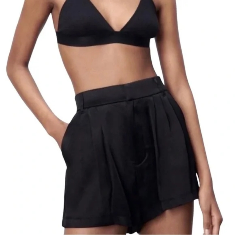ZARA Satin Effect Pleated Silk Shorts Boxers Size M